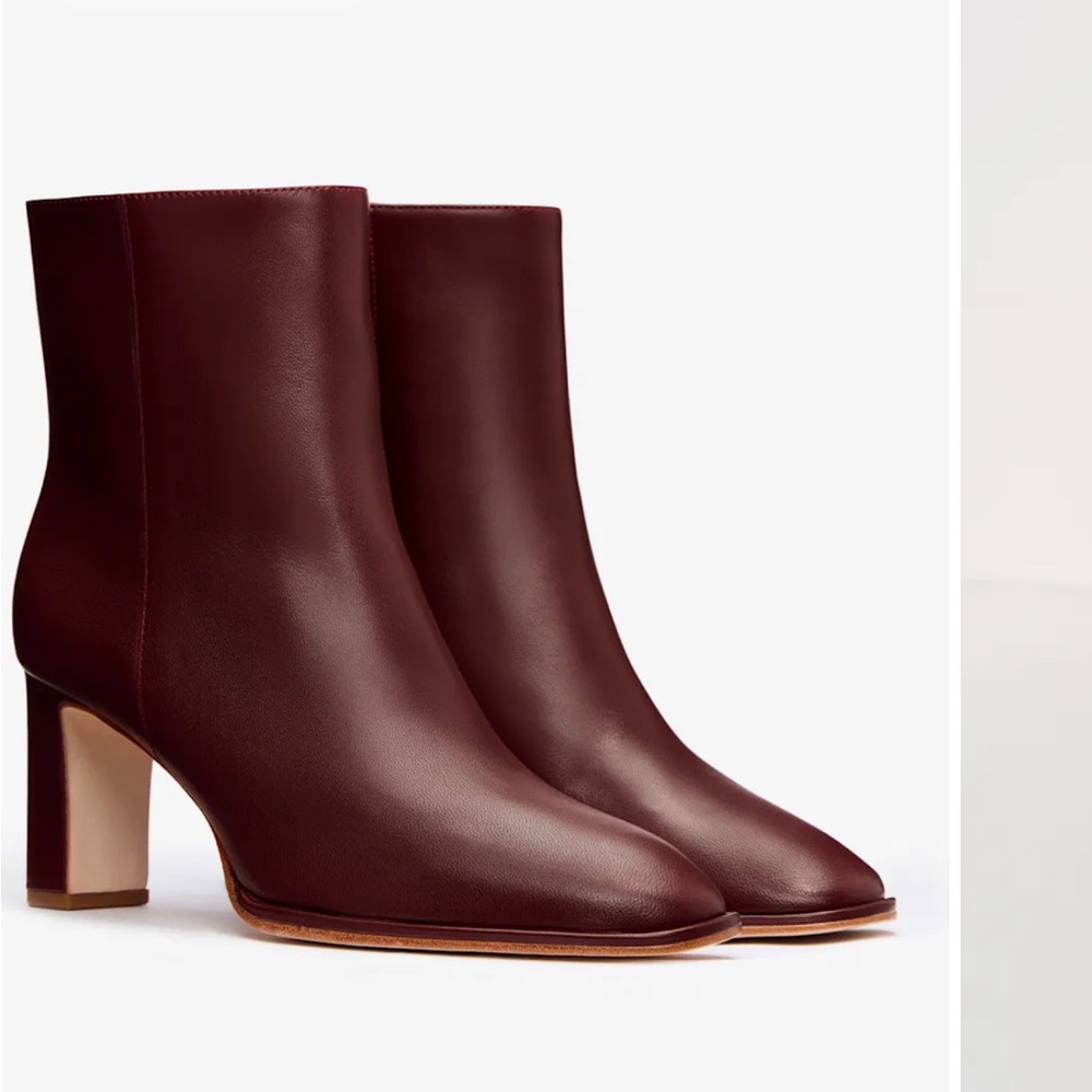 Reformation Gillian Ankle Boot Red - Size 7.5